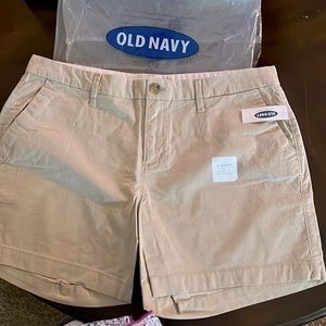 Old Navy Shorts NWT. Khaki. Sz 10. 5” inseam.